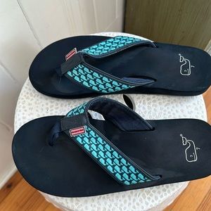 Unworn Size 7 Vineyard Vines flip flops